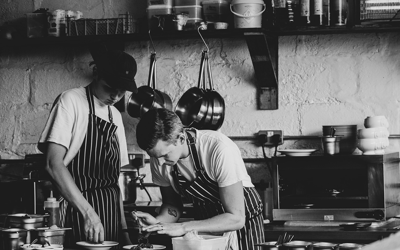 A Guide To Hiring Kitchen Workers - Poached