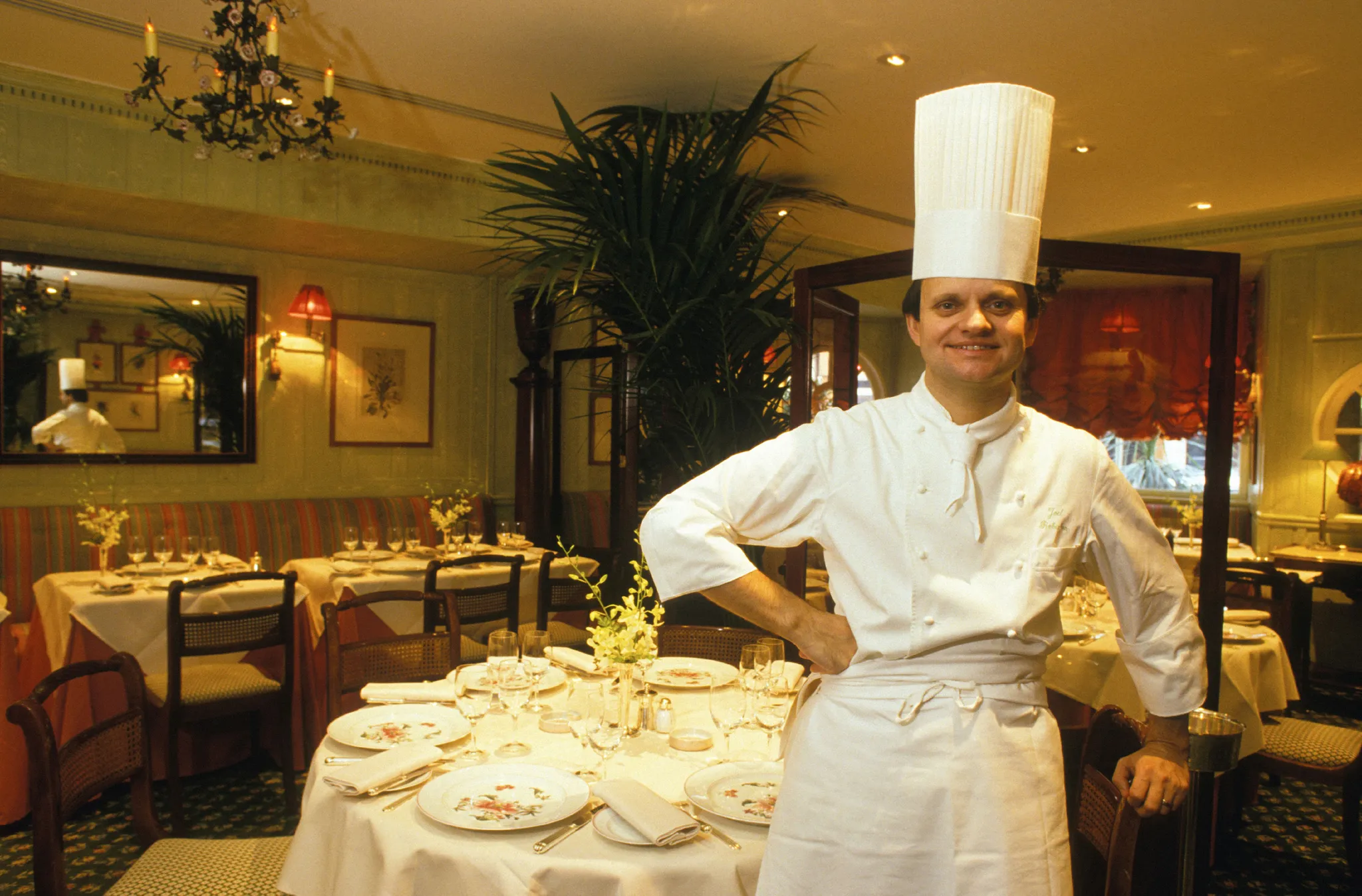 Top 5 Things You May Not Know About Joël Robuchon - Poached